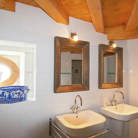 In With Private Pool Roussines